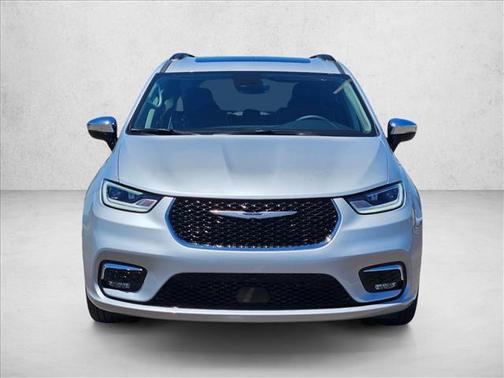 Silver Mist Clearcoat 2023 Chrysler Pacifica Limited