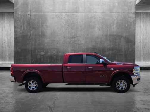 2019 RAM 3500 Laramie Crew Cab 4x4 8' Box