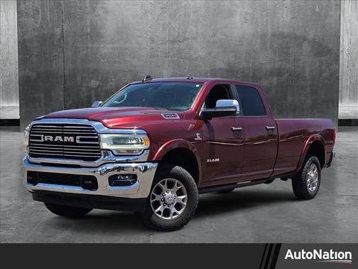 2019 RAM 3500 Laramie Crew Cab 4x4 8' Box