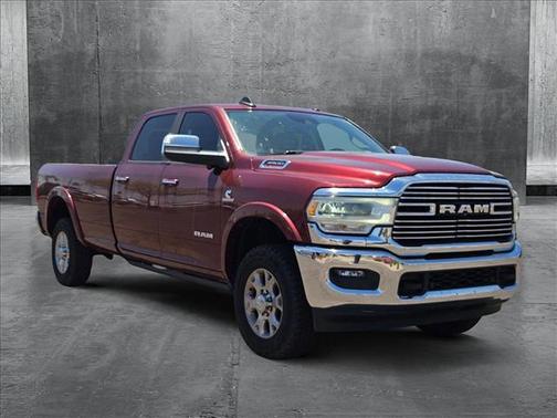 2019 RAM 3500 Laramie Crew Cab 4x4 8' Box