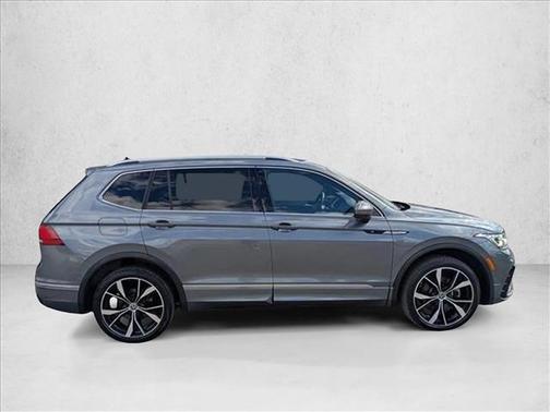 2022 Volkswagen Tiguan 2.0T SEL R-Line 4MOTION