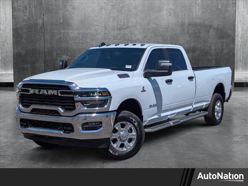 2025 RAM 2500 Big Horn Crew Cab 4x4 8' Box