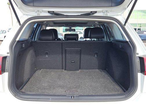 2015 Volkswagen Golf SportWagen TDI SE 4-Door