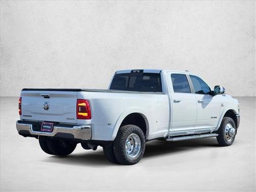 2021 RAM 3500 Laramie Crew Cab 4x4 8' Box