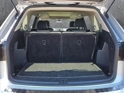 2022 Volkswagen Atlas 2.0T SE w/Technology 4MOTION
