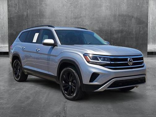 2022 Volkswagen Atlas 2.0T SE w/Technology 4MOTION