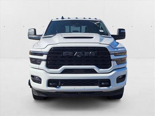 2025 RAM 3500 Limited Crew Cab 4x4 8' Box