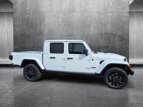 2025 Jeep Gladiator Nighthawk