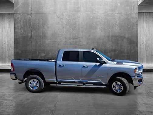 2020 RAM 2500 Big Horn Crew Cab 4X4 6'4' Box