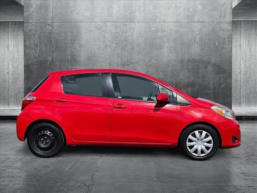 2012 Toyota Yaris L