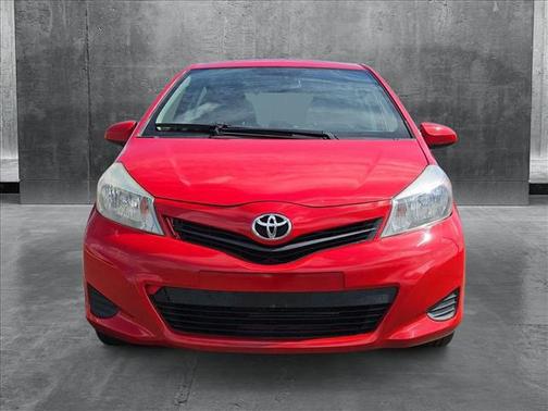 2012 Toyota Yaris L
