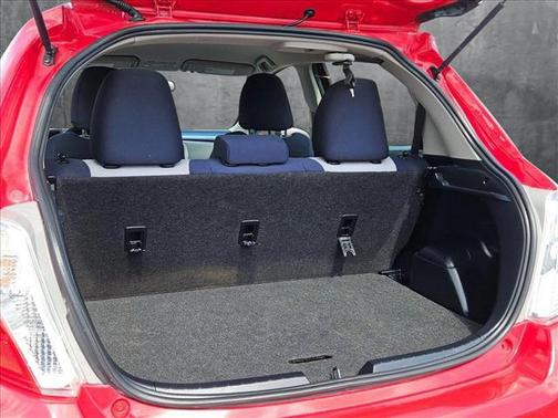 2012 Toyota Yaris L