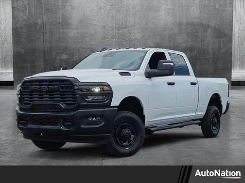 2025 RAM 2500 Tradesman Crew Cab 4x4 6'4' Box