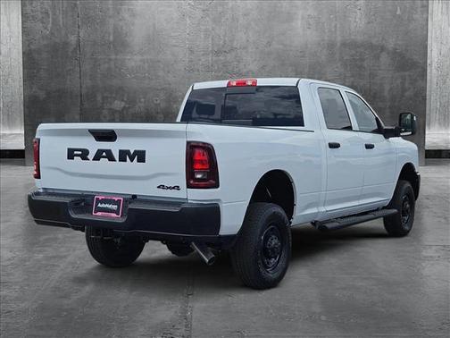 2025 RAM 2500 Tradesman Crew Cab 4x4 6'4' Box