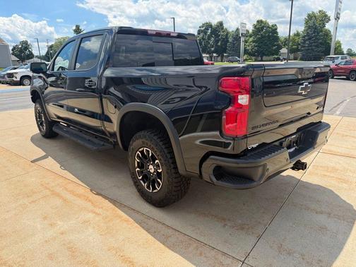 Black 2026 Chevrolet Silverado 1500 ZR2
