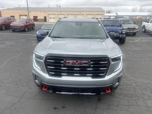 2025 GMC Acadia AWD AT4