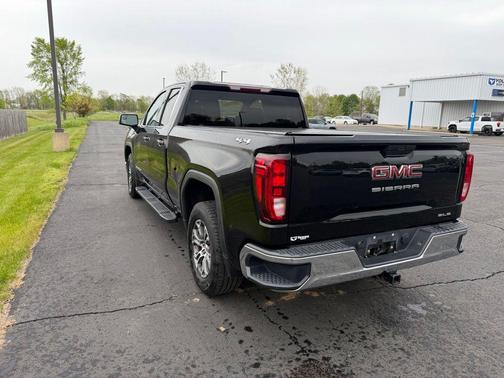 Onyx Black 2020 GMC Sierra 1500 SLE