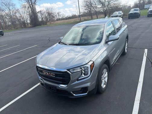 Sterling Metallic 2024 GMC Terrain SLE