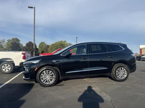 2023 Buick Enclave Essence FWD