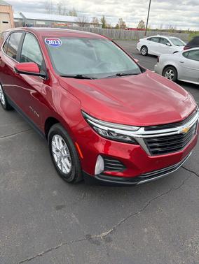 Radiant Red Tintcoat 2023 Chevrolet Equinox 1LT