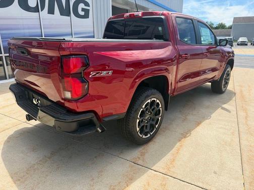 Radiant Red Tintcoat 2026 Chevrolet Colorado Z71