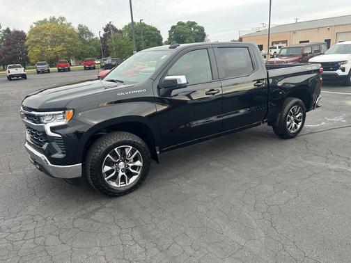 2025 Chevrolet Silverado 1500 LT