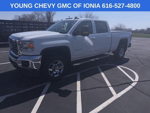 White 2018 GMC Sierra 2500 SLE