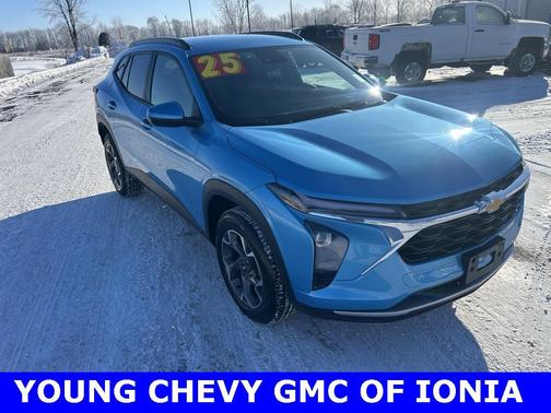 2025 Chevrolet Trax LT