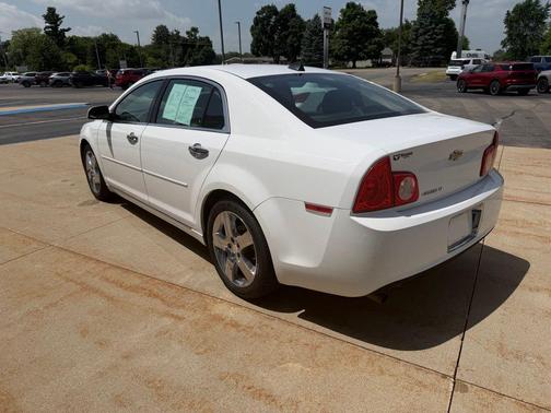 Summit White 2012 Chevrolet Malibu 2LT