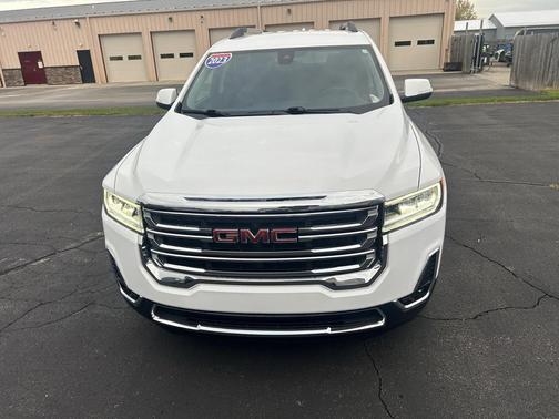 2023 GMC Acadia AWD SLT