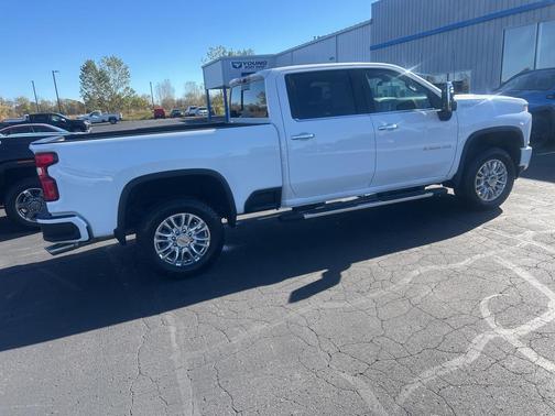 2022 Chevrolet Silverado 2500 High Country