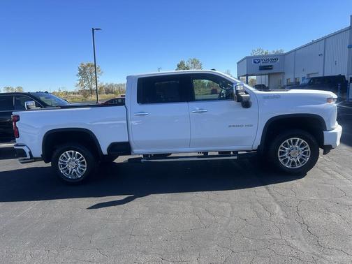 2022 Chevrolet Silverado 2500 High Country