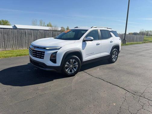 Summit White 2025 Chevrolet Equinox 1LT