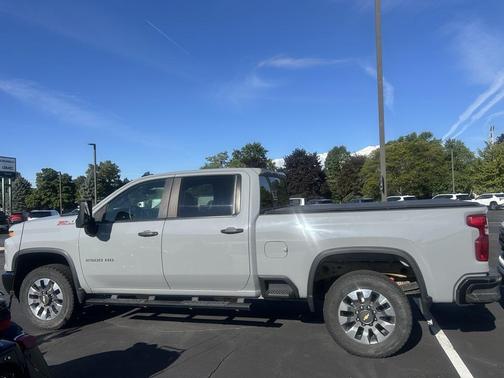 2024 Chevrolet Silverado 2500 Custom