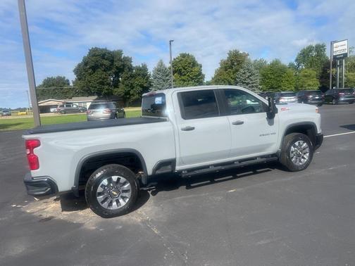 2024 Chevrolet Silverado 2500 Custom