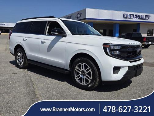 Oxford White 2026 Ford Expedition Active