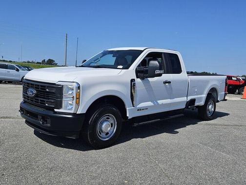 Oxford White 2026 Ford F-350 XL