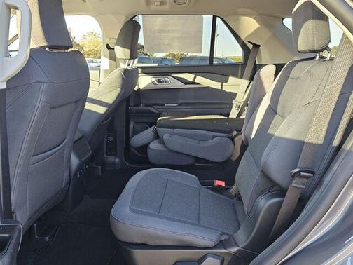 Carbonized Gray Metallic 2026 Ford Explorer Active