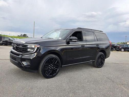 Agate Black Metallic 2026 Ford Expedition Platinum