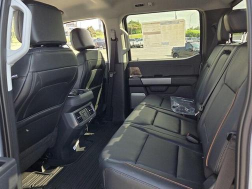 Glacier Gray Metallic Tri-Coat 2026 Ford F-250 Lariat
