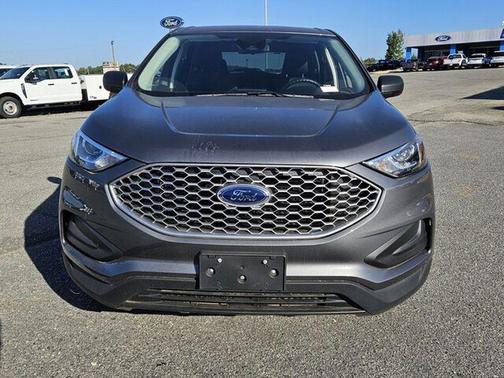 Carbonized Gray Metallic 2024 Ford Edge SE