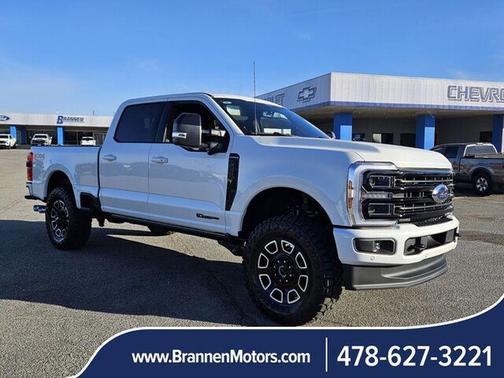 Star White Metallic Tri-Coat 2026 Ford F-250 Platinum Truck