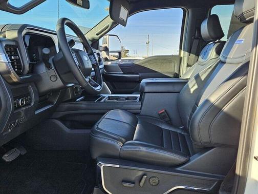 Star White Metallic Tri-Coat 2026 Ford F-250 Platinum