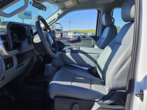 2025 Ford F-450 XL