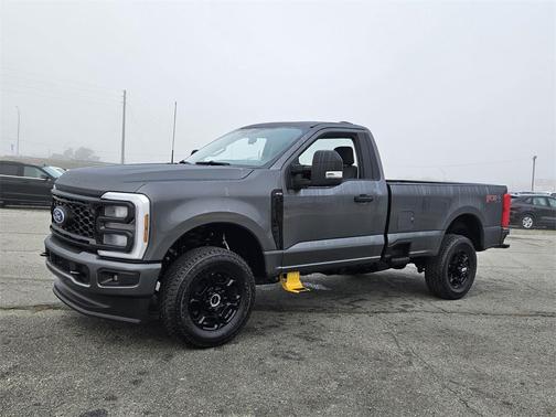 2026 Ford F-350 XLT