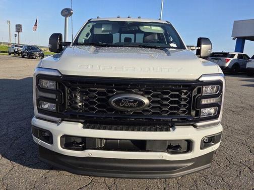 Avalanche 2026 Ford F-250 Lariat