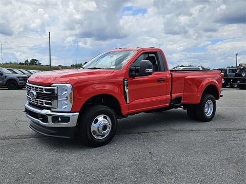 2025 Ford F-350 XLT