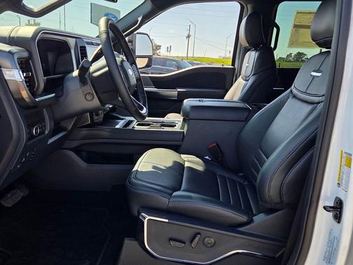 2026 Ford F-250 Platinum