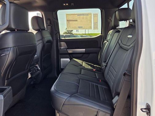 2026 Ford F-250 Platinum