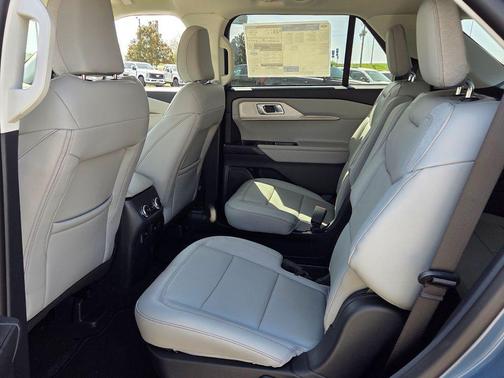 Vapor Blue Metallic 2026 Ford Explorer Active w/200A Pkg